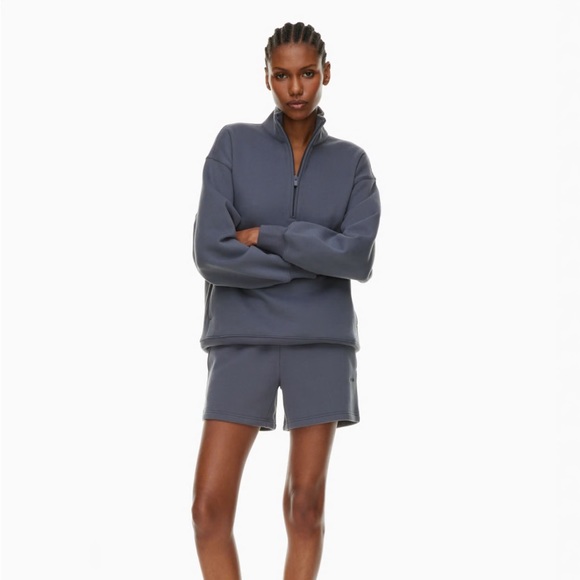 Aritzia Cozy Fleece New Boyfriend Lo Mid-Thigh Short
Relaxed-fit sweatshorts - Picture 2 of 8